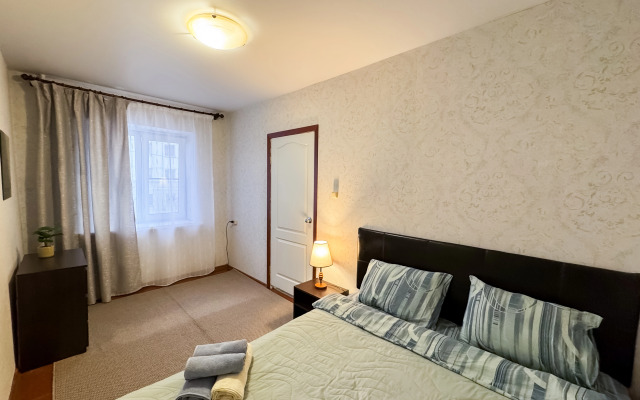 Квартира 2-комнатная на Коминтерна 22