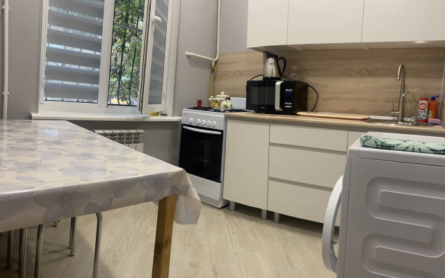 Uyutnaya S Yevroremontom V Samom Serdtse Kaspiyska Flat