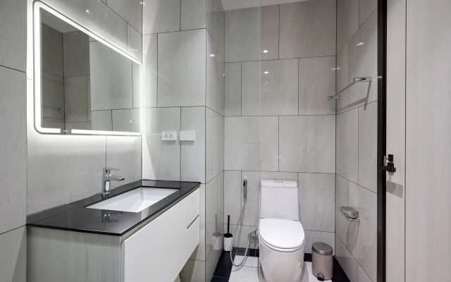 Апартаменты Title Legendary 1 bedroom pool access B104