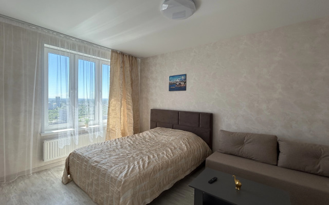 Uyutnaya Studiya S Krasivym Vidom S Balkona Flat