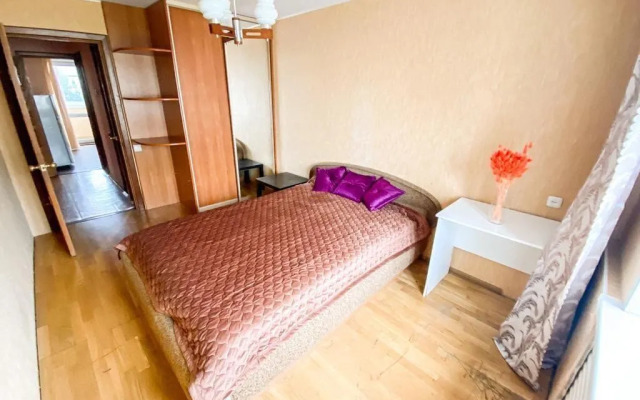 Na Bulvare Ibragimova, 35/1 Flat