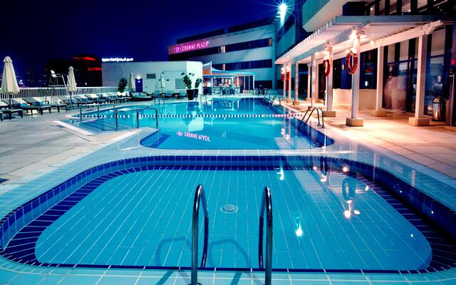 Crowne Plaza Dubai - Deira, an IHG Hotel
