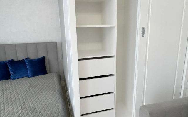 Flat U Morya Zhk grin Seyl 2