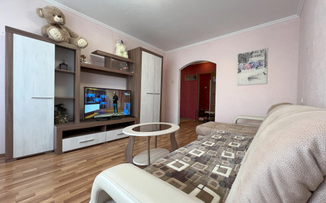 Na Matrosova 50 Flat