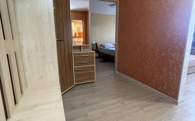 Uyut Flat