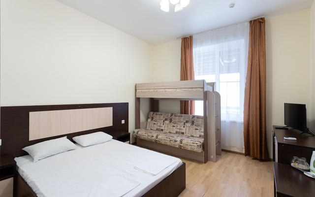 Garden Town Hotel