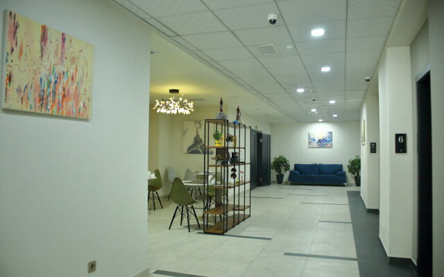 Golden Hotel