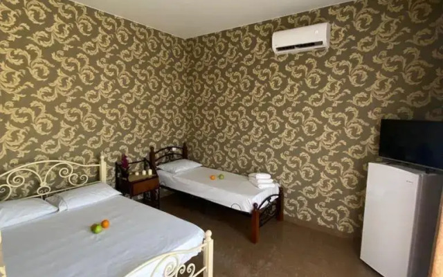 RosaHome Loo Guest house
