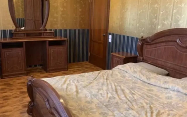 Квартира Двухэтажная с Сауной для Большой Компании