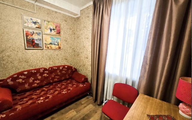 Malina Ryadom S Parkom V Tsentre Goroda Apartments