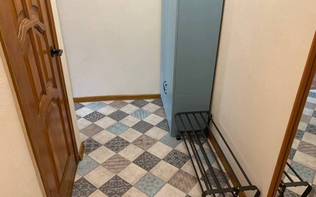 Апартаменты у Летного Училища