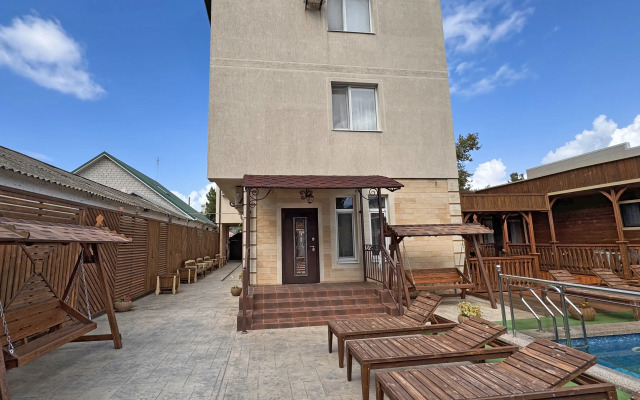 Na Krymskoy Guest House