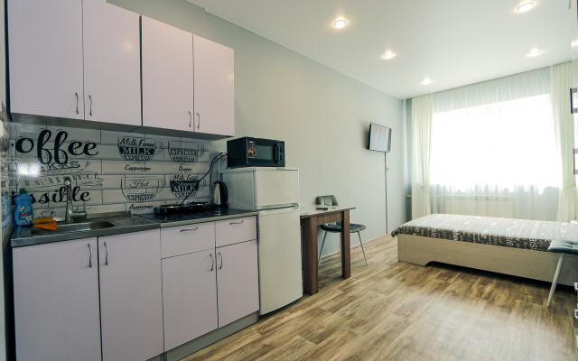V Shelekhove 13 Flat