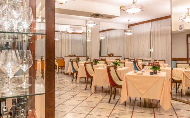 Ch Cristallo Hotel
