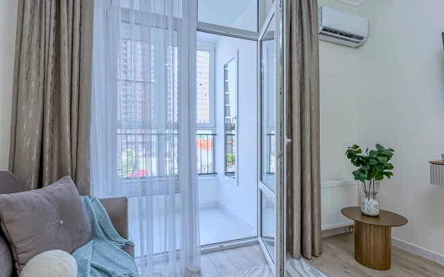 Green Fox Na Akhsharumova 25 Flat