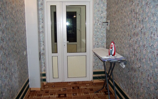 U Nikiticha Guesthouse