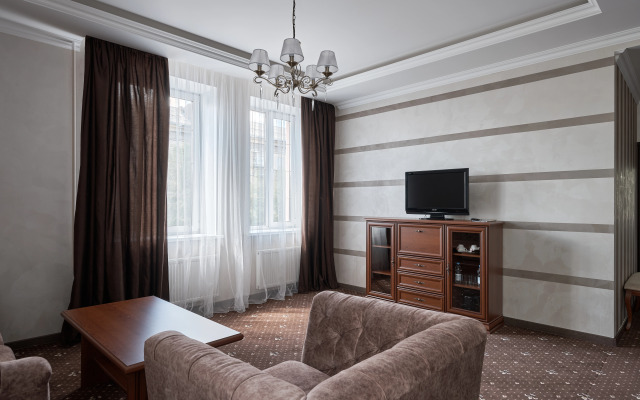 Korona Hotel