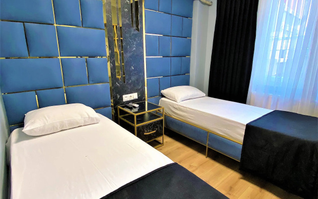 Orange Airport Hotel