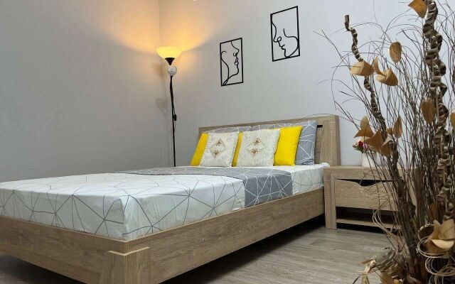 Marat Home po ul. Avtomobilistov d.11 Flat