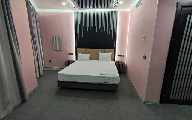 Corniche Baku White City Hotel