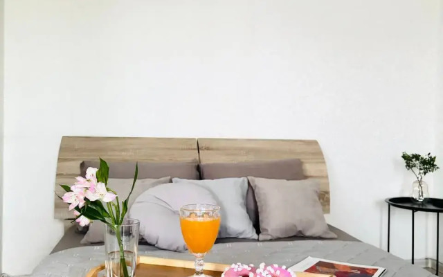 MoonRoom 72 V Yevropeyskom ryadom s akvaparkom Flat