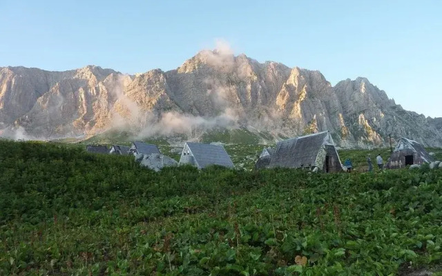 Туристическая база Фишт