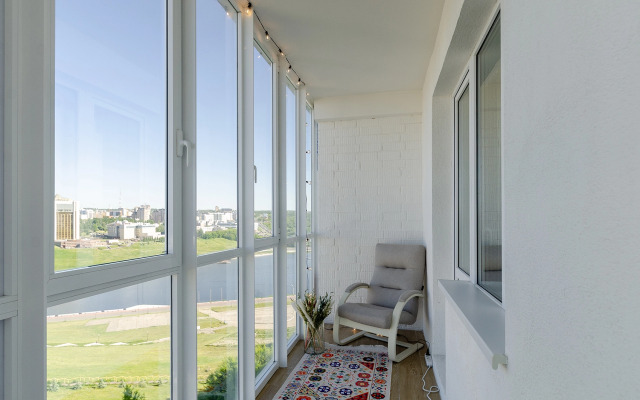2 Komnatnaya Na Tsentralnoy Naberezhnoy Zaliva Apartment