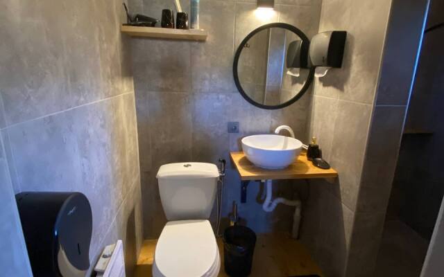 Peak Lodge Living Quarters