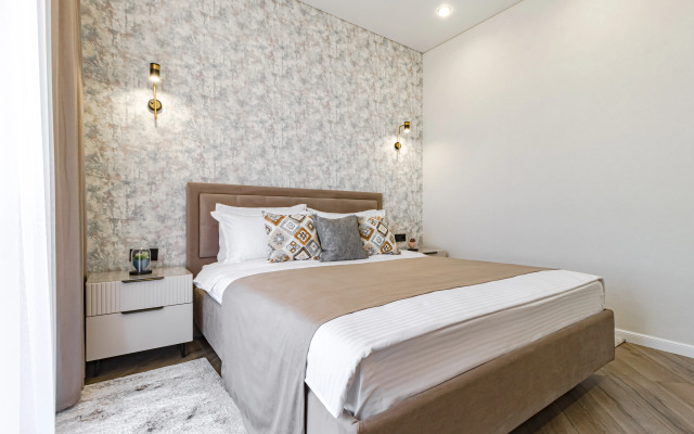 Na Ulitse Zhoshy Khana, 13 Flat