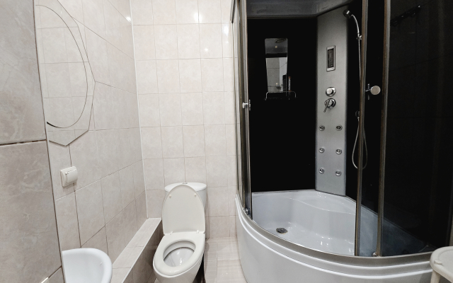 V samom tsentre so svoyej parkovkoy Flat