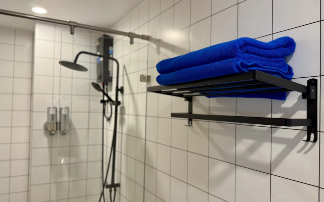 Sovremennaya Ryadom s Plyazhem Kamala Flat