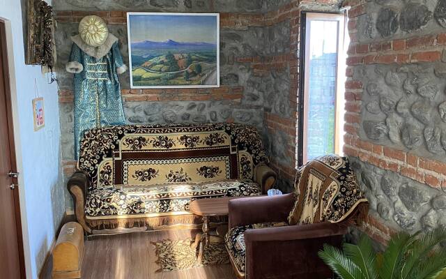 V Lagodekhi Guest House