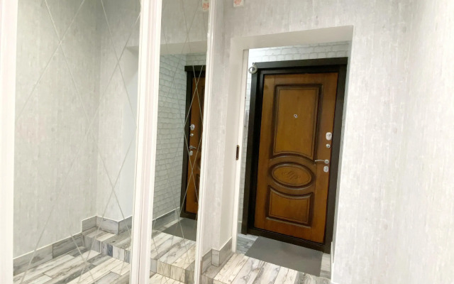 Konstantinov Apartments Na 1905 Goda Flat