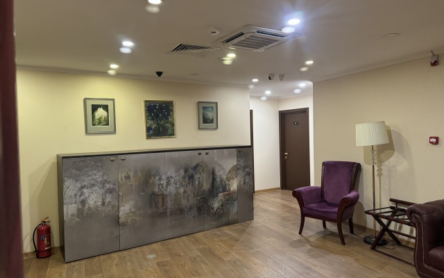 Natali Metekhi Palace Hotel