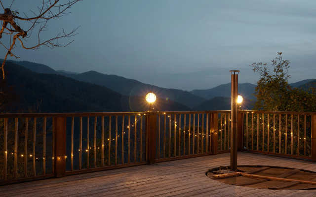 Hills 1200. Residence. Bany. Hotel