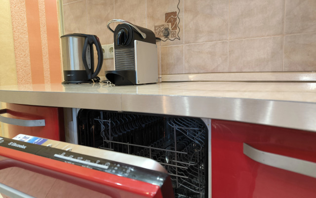 Апартаменты у пляжа Парк Победы на 5 гостей