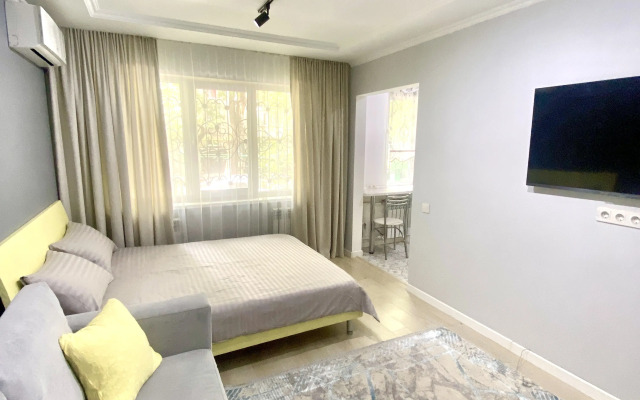 3-komnatnaya Na Panfilova Flat