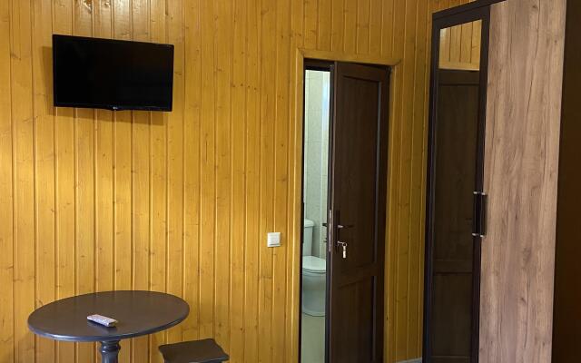 Anzhelika Guest House