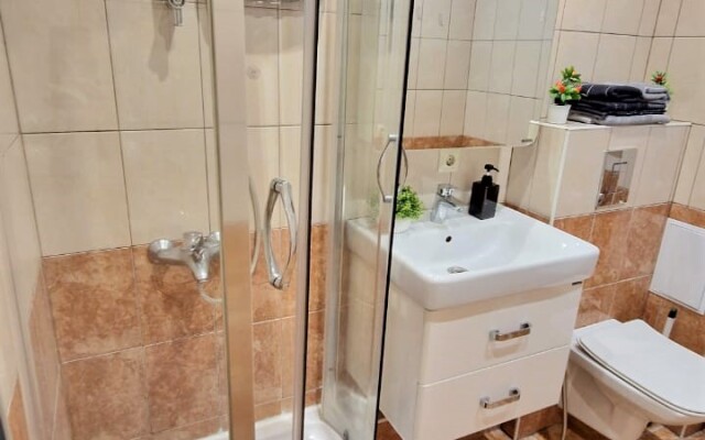 Квартира Краснозвездная 33