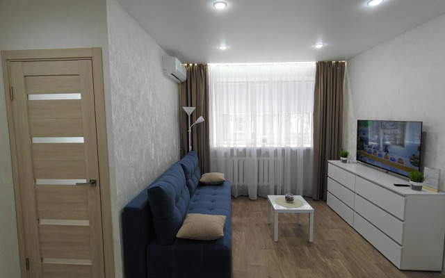 Vozle ploschadi Lenina Flat