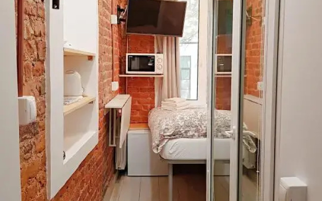 Antresol Apartments 9
