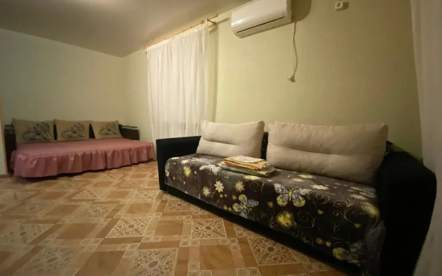 Квартира для командировочных рядом с заводами Лукойл, Каустик;