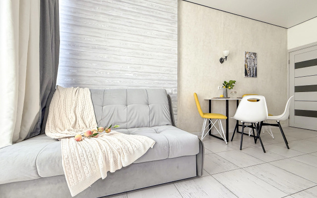 Квартира Светлая уютная евродвушка в центральной части