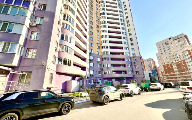 Uutnye Apartamenty v ZK Raduznyj Luks (ul. Solnecnaa 18)