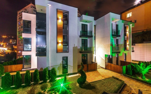 Nevada Apartments