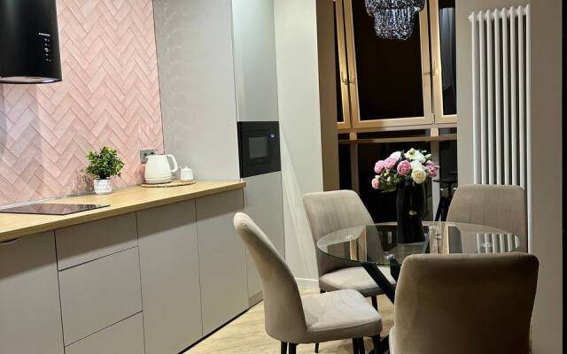 Dizaynerskaya na Zapadnom plyazhe Flat