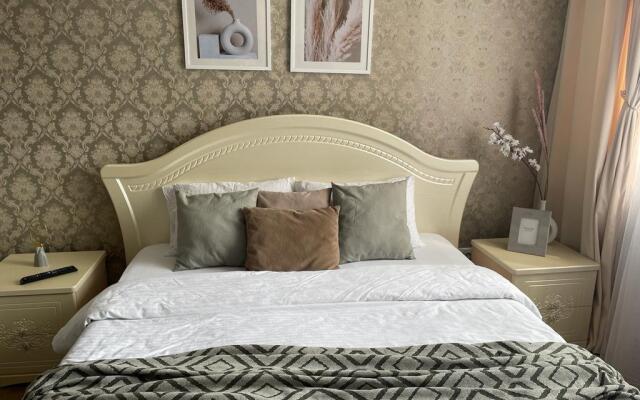 Expo Boulevard 213 Flat