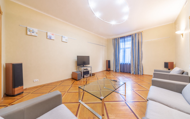 Mark Apart Petrogradsky Apartments