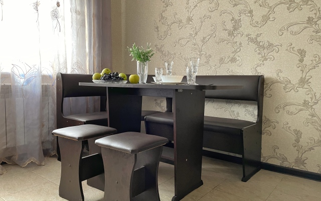 Двухкомнатные Апартаменты Люкс  на 9 человек в курортной зоне Ессентуков