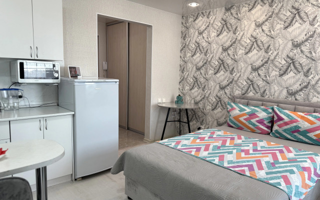 V ZHK Vidnyj Solnce Vstayot k Obedu Apartments